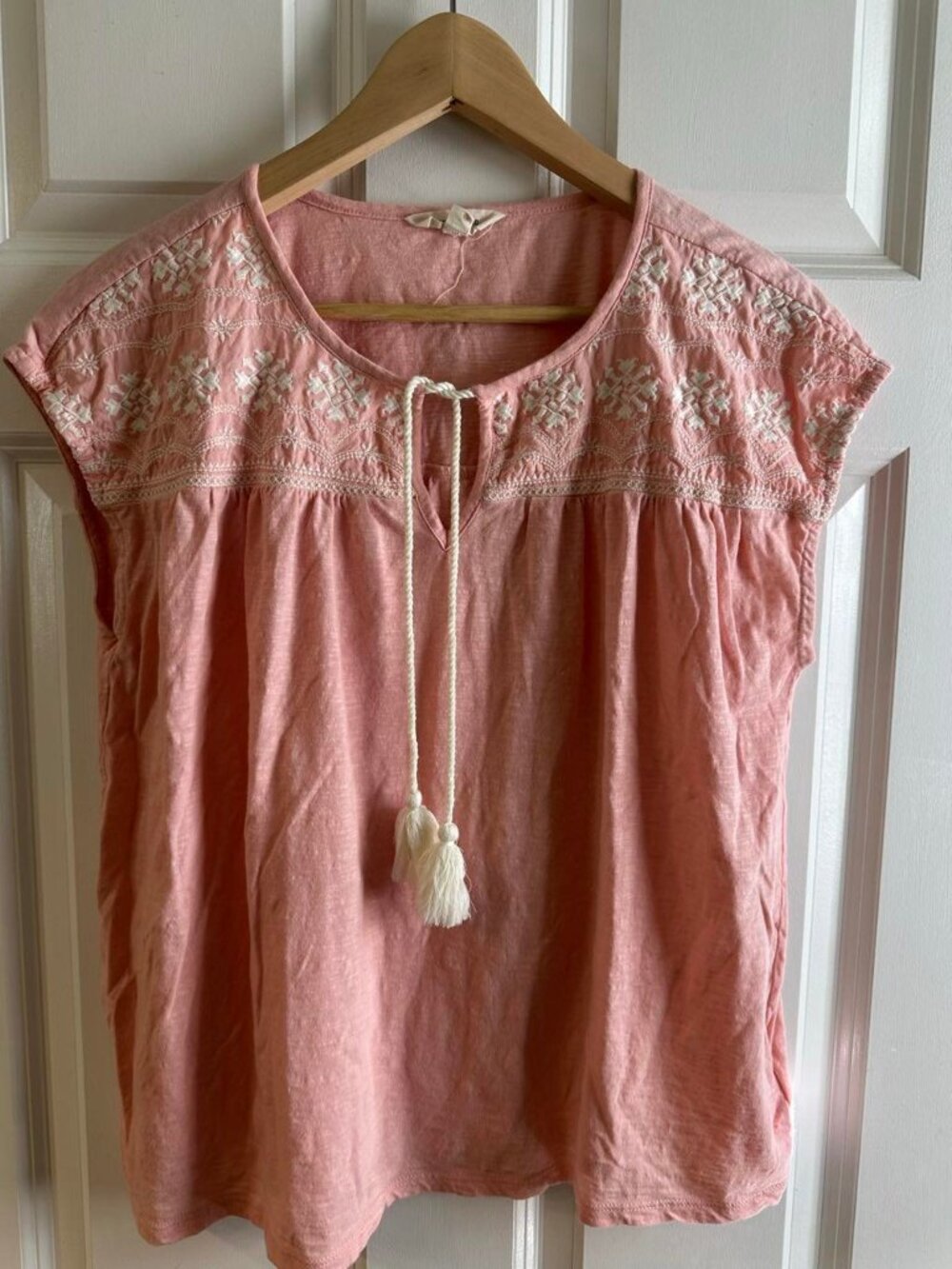 LUCKY BRAND Size M Coral Pink Embroidered Peasant Top Tassel Tie Boho